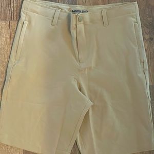 Boys Lands End khaki shorts, size 20. Brand new without tags.